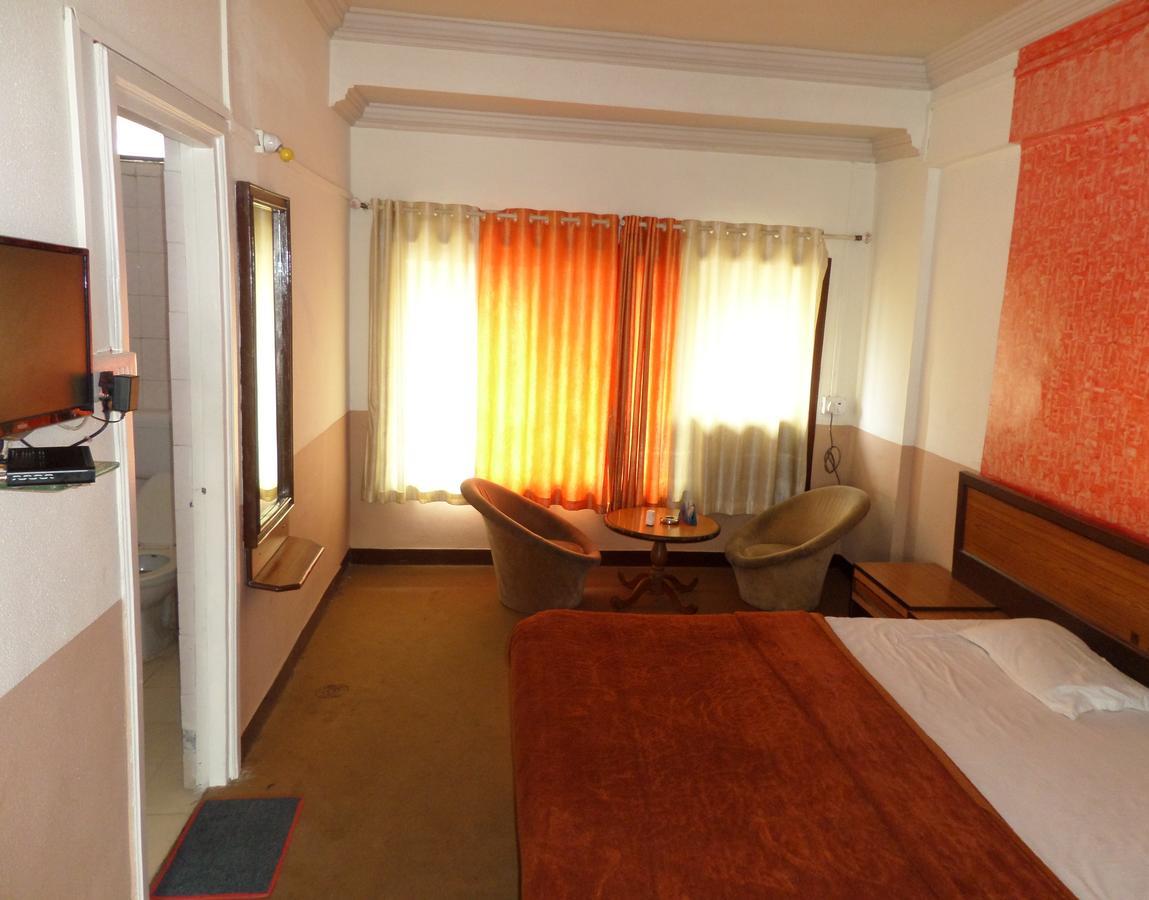 Hotel Ayodhya Nashik Dış mekan fotoğraf